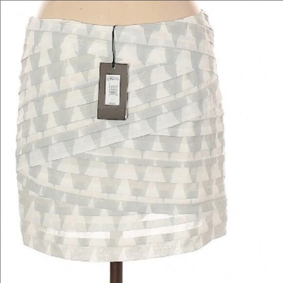 Armani Exchange Pleated Gray White Skirt - Picture 3 of 8